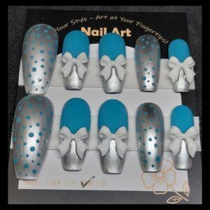 🔴SALE SET🔴Blue and Silver Polka Dot Hard Gel Press on Nails
